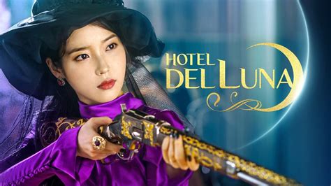 Hotel Del Luna .